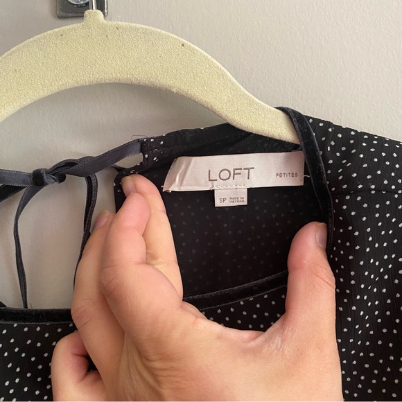 4️⃣for2️⃣0️⃣! LOFT Black and White Blouse Velvet Trim - Picture 8 of 9